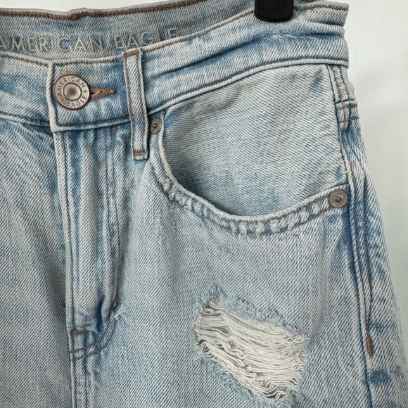 SOLD: AE 90s Boyfriend Jeans - Picture 7 of 13